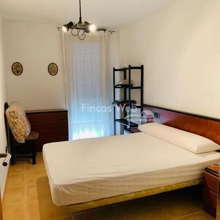 Torredembarra Centro, Bonito Piso Con Piscina Comunitaria Y Parking, A Pocos Minutos De La Playa Apartment
